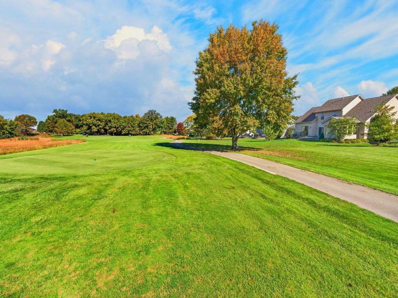 7215 Bromfield Drive , Canal Winchester, OH 43110 Photo 14