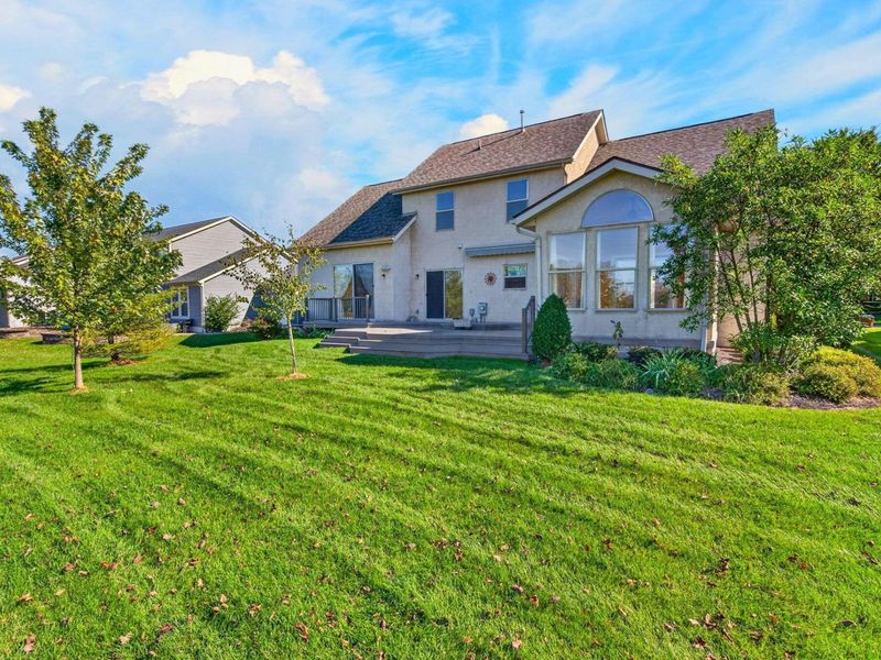 7215 Bromfield Drive , Canal Winchester, OH 43110 Photo 5