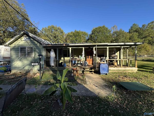 637 Jackson Trail SW, Attalla, AL 35954
