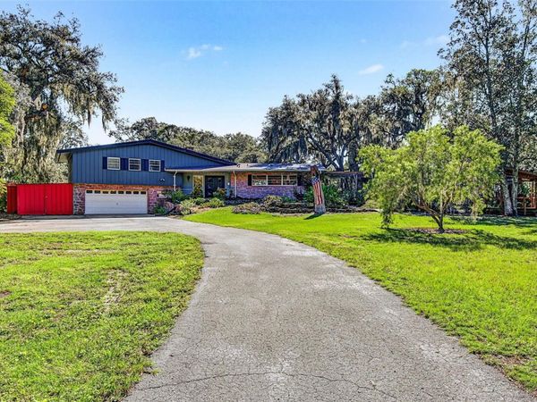 15300 LAKE IOLA ROAD , DADE CITY, FL 33523