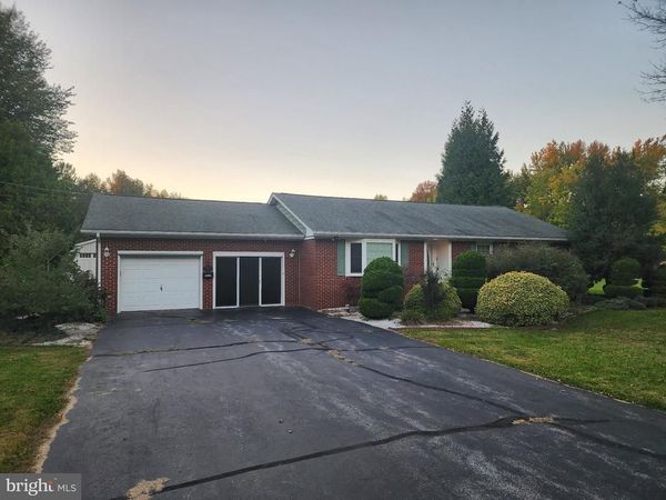 383 E DENNEYS ROAD , DOVER, DE 19901