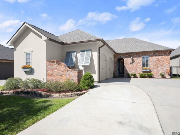 40123 Pelican Roost, Gonzales, LA 70737