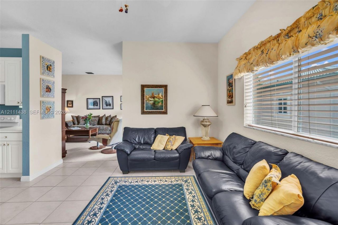 7921 E Exeter Blvd E , Unit 202, Tamarac, FL 33321 Photo
