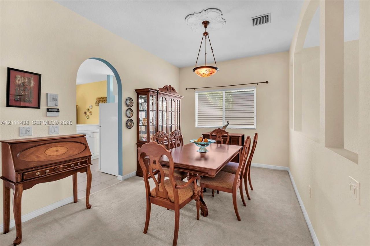 7921 E Exeter Blvd E , Unit 202, Tamarac, FL 33321 Photo