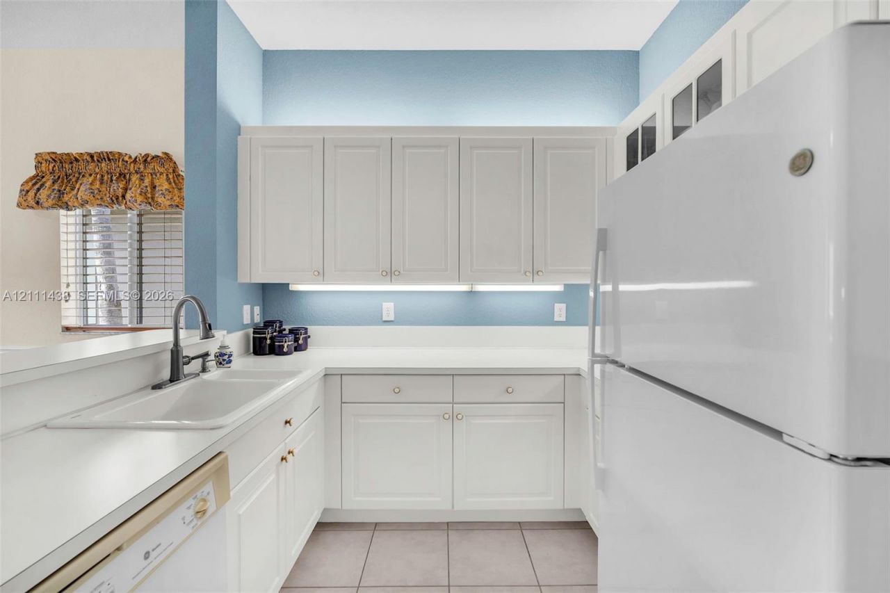 7921 E Exeter Blvd E , Unit 202, Tamarac, FL 33321 Photo