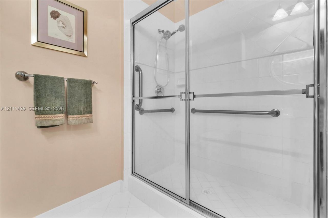 7921 E Exeter Blvd E , Unit 202, Tamarac, FL 33321 Photo