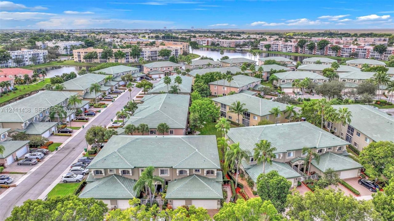 7921 E Exeter Blvd E , Unit 202, Tamarac, FL 33321 Photo