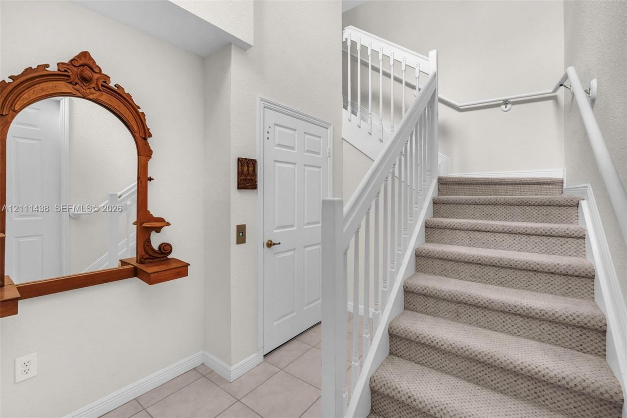 7921 E Exeter Blvd E , Unit 202, Tamarac, FL 33321 Photo