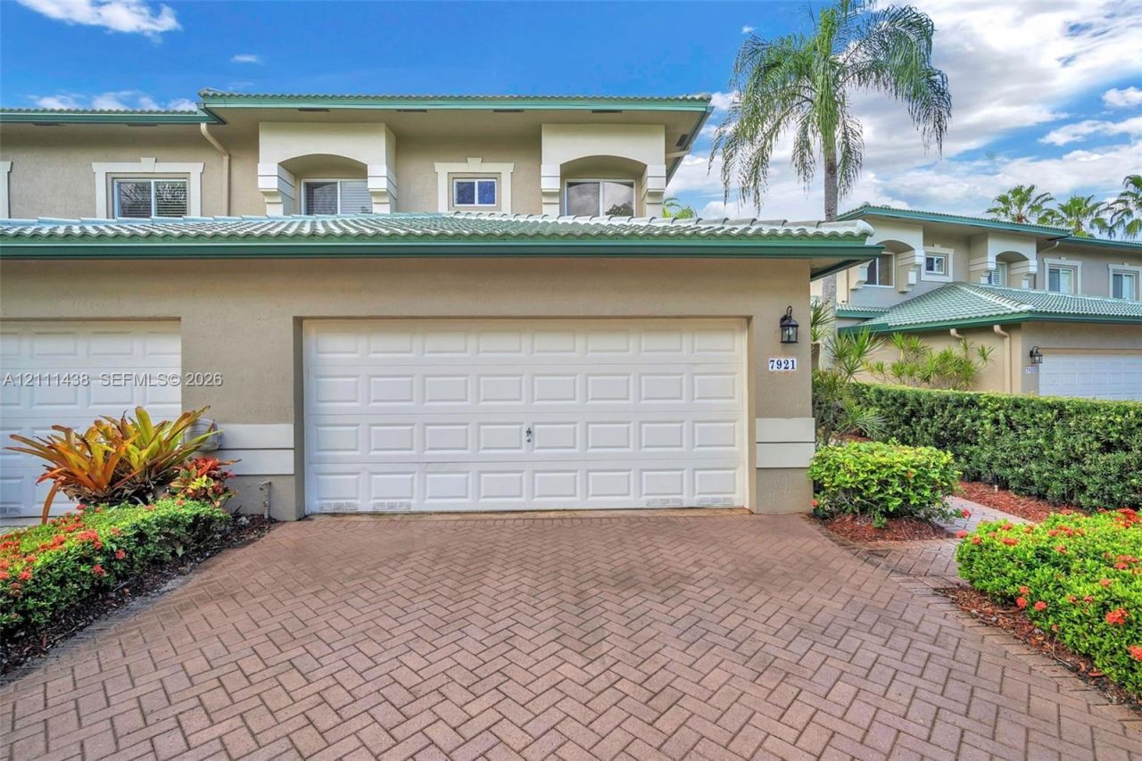 7921 E Exeter Blvd E , Unit 202, Tamarac, FL 33321 Photo