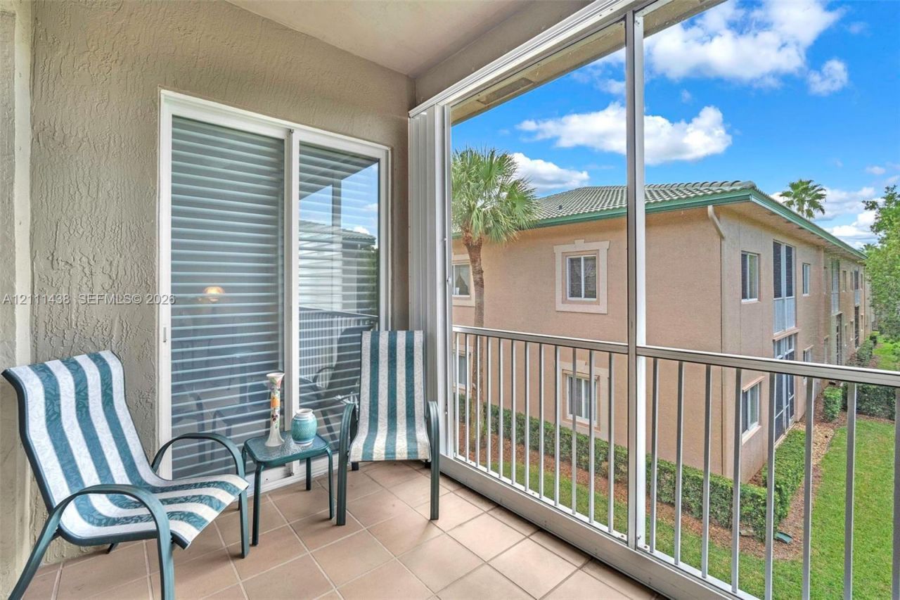 7921 E Exeter Blvd E , Unit 202, Tamarac, FL 33321 Photo