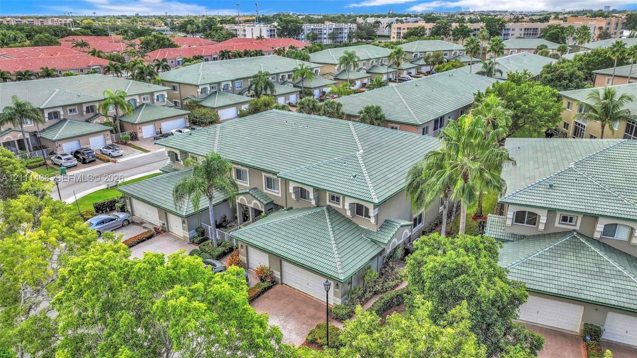 7921 E Exeter Blvd E , Unit 202, Tamarac, FL 33321 Photo