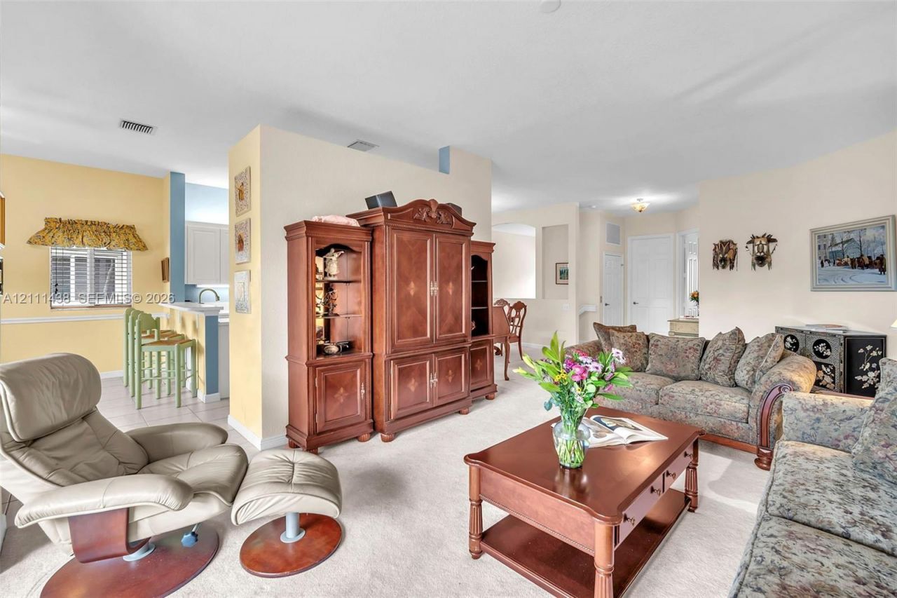 7921 E Exeter Blvd E , Unit 202, Tamarac, FL 33321 Photo