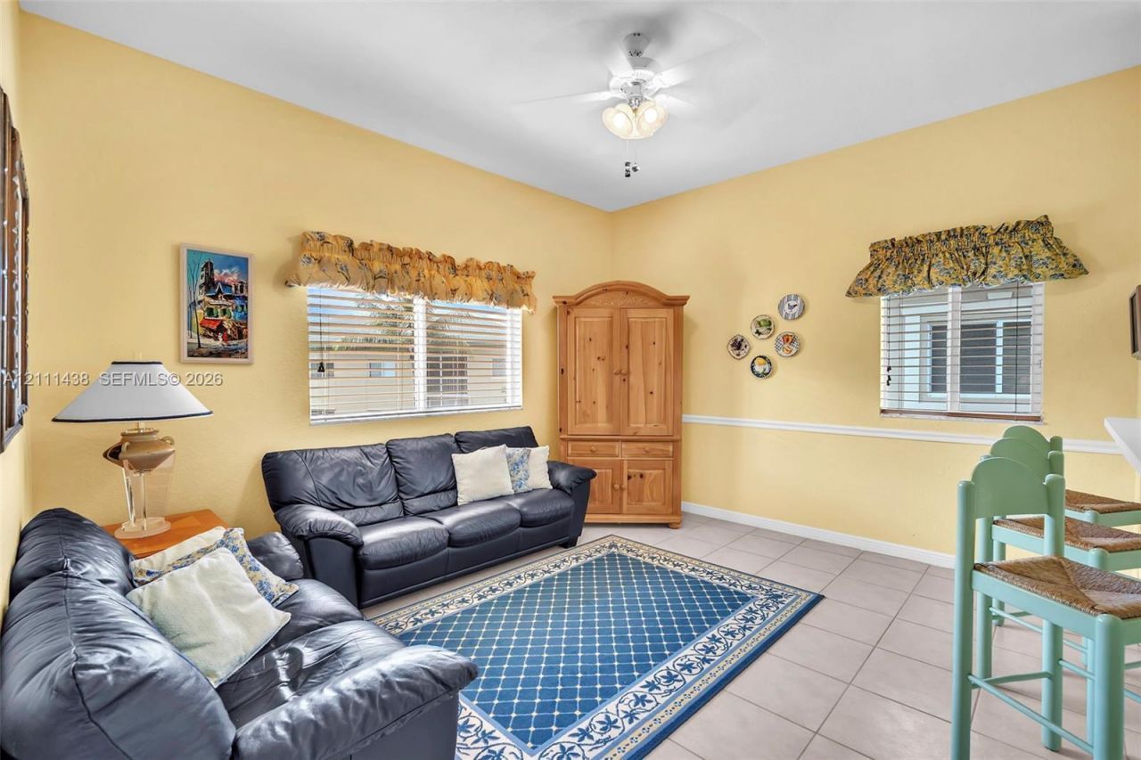7921 E Exeter Blvd E , Unit 202, Tamarac, FL 33321 Photo