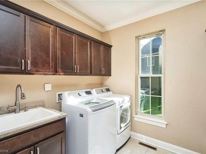 653 Archwood Road, Wadsworth, OH 44281 Photo 14