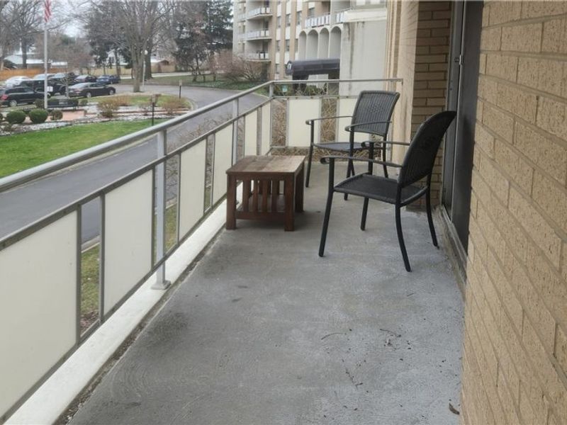 3400 Wooster Road, Unit 221, Rocky River, OH 44116 Photo 6
