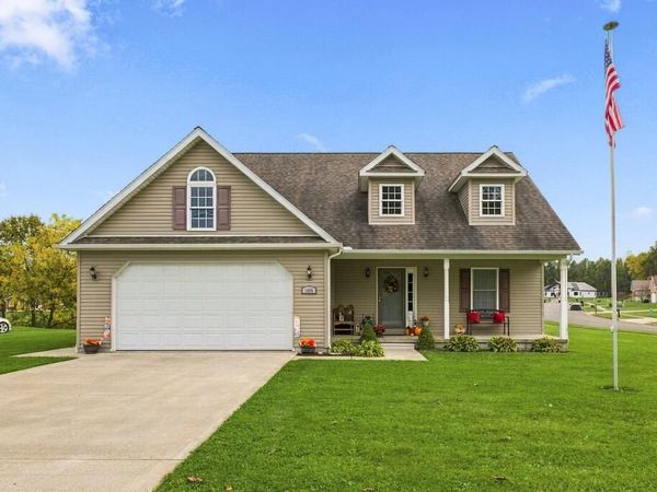 1355 West Main Street, Ashland, OH 44805