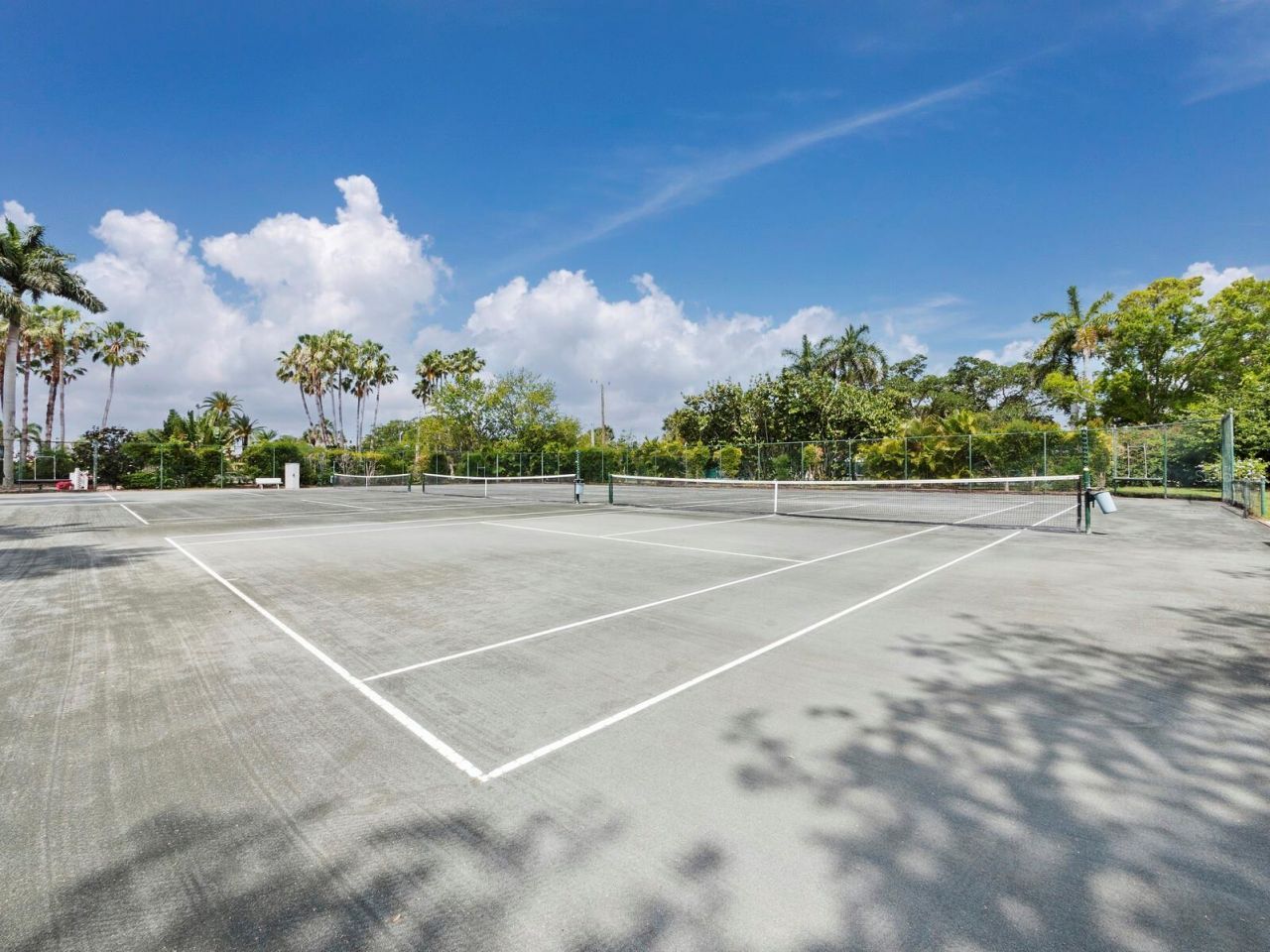 1260 Dolphin Bay Way, Unit 301, Sarasota, FL 34242 Photo