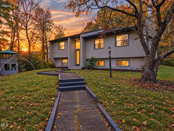 6 Ashford Lane, Schenectady, NY 12309