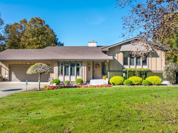 70802 Carter Avenue, Niles, MI 49120