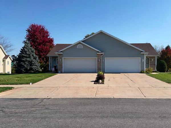 828 - 824 Dunn Ave Avenue, Oregon, WI 53575