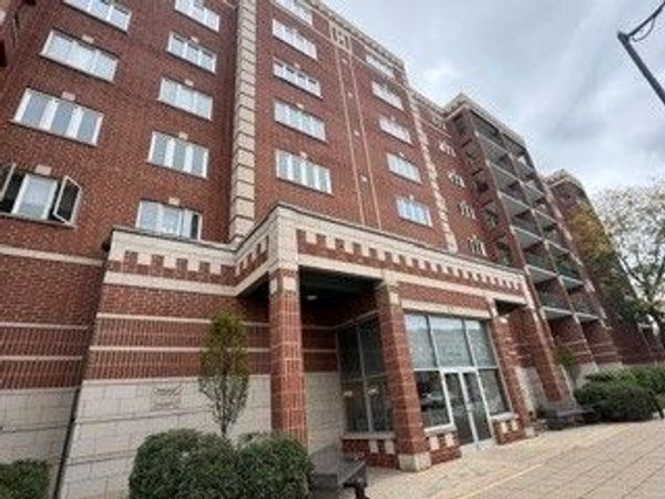 675 Pearson Street , Unit 804, Des Plaines, IL 60016