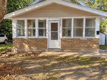 4318 Erskine Street, Omaha, NE 68111