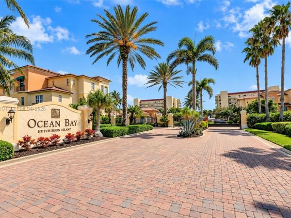 106 Ocean Bay Dr, Jensen Beach, FL 34957