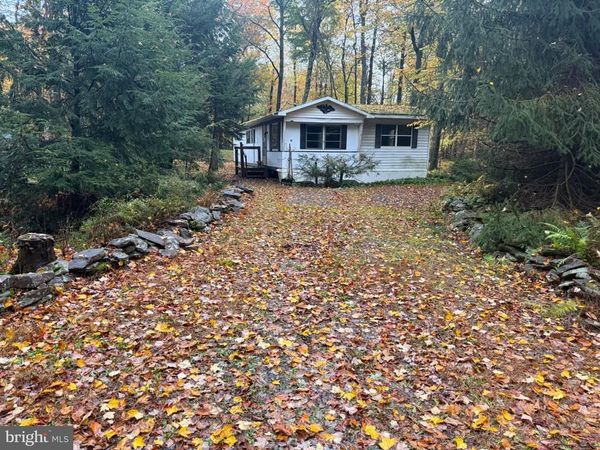 19 POW WOW WAY, GOULDSBORO, PA 18424