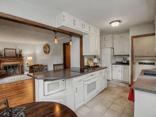6140 Saint Croix Avenue N, Golden Valley, MN 55422