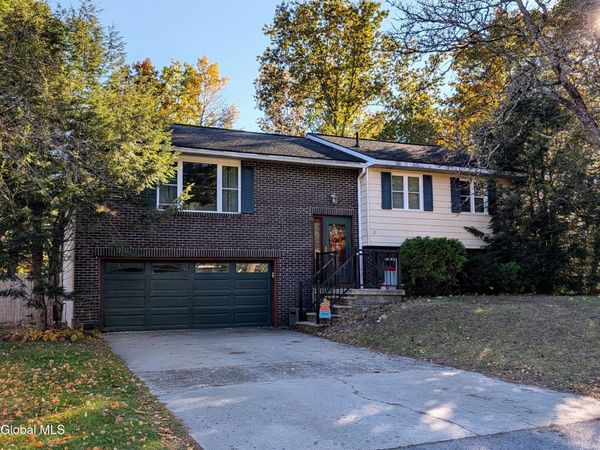 21 Bonner Drive, Queensbury, NY 12804