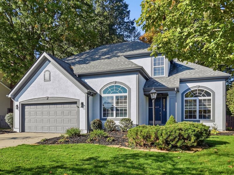 4784 Brittonhurst Drive, Hilliard, OH 43026 Photo 2