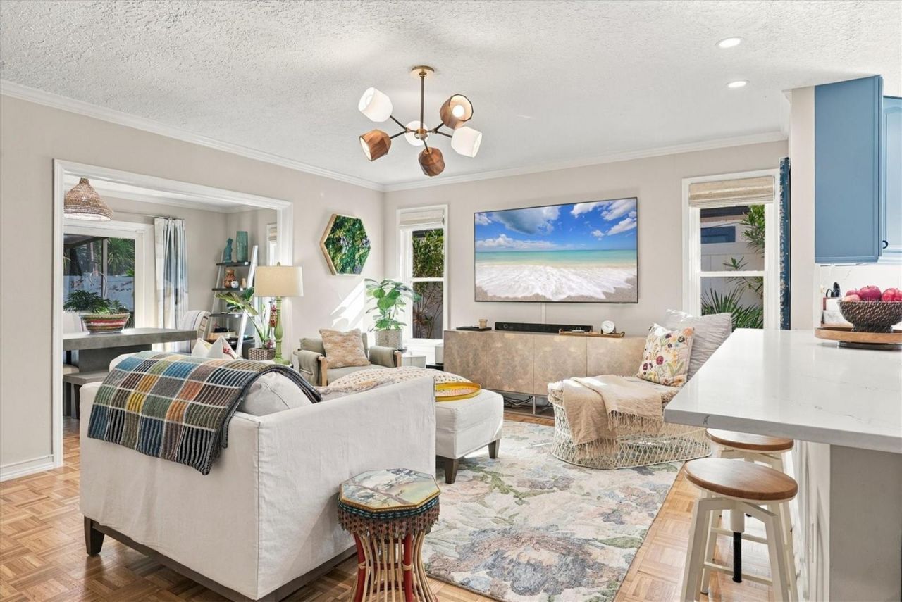 2557 Temple Street, Sarasota, FL 34239 Photo