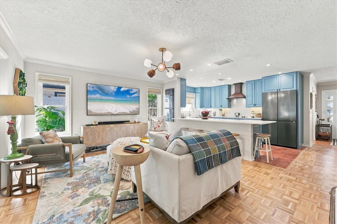 2557 Temple Street, Sarasota, FL 34239 Photo