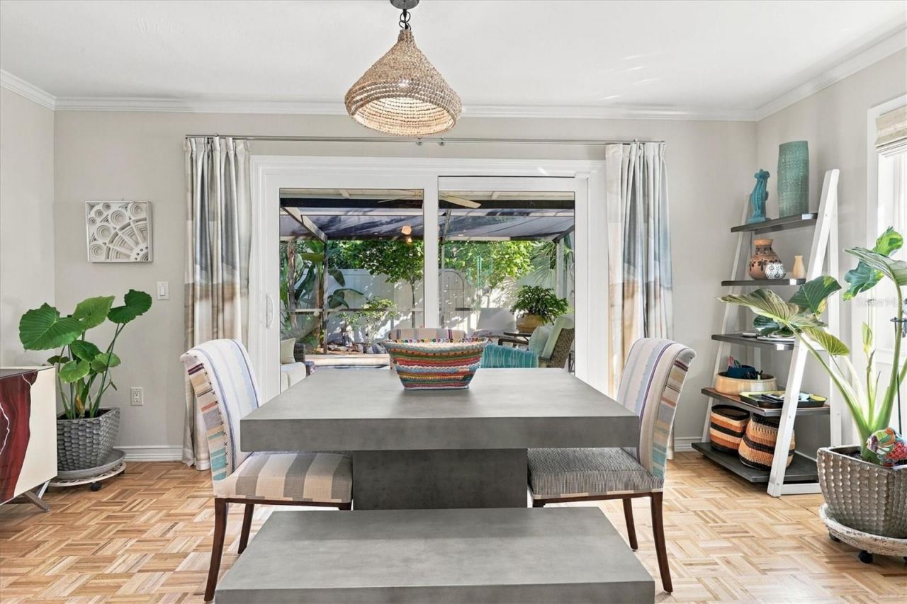 2557 Temple Street, Sarasota, FL 34239 Photo