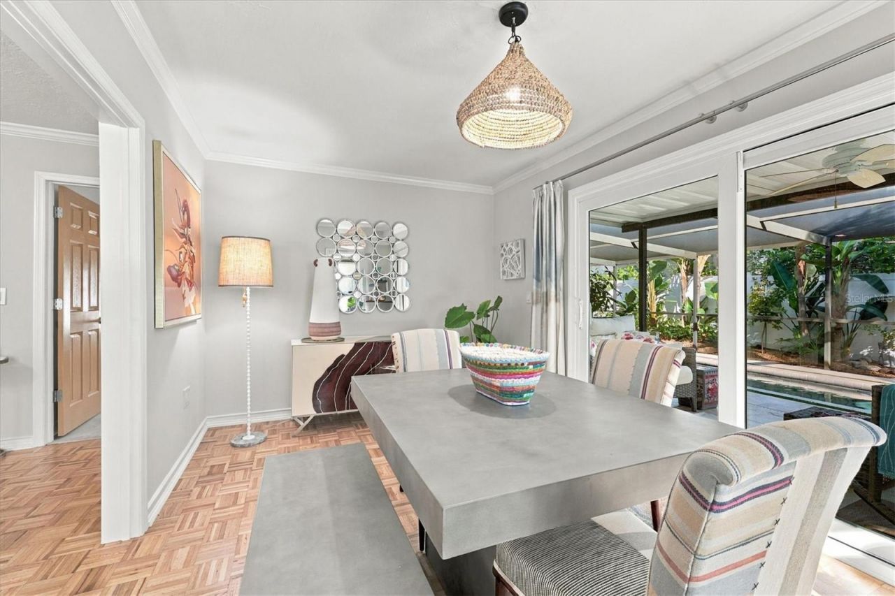 2557 Temple Street, Sarasota, FL 34239 Photo