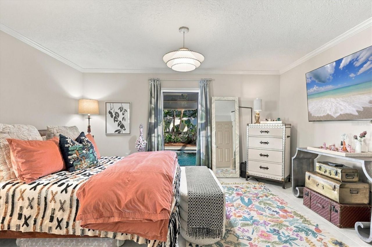 2557 Temple Street, Sarasota, FL 34239 Photo