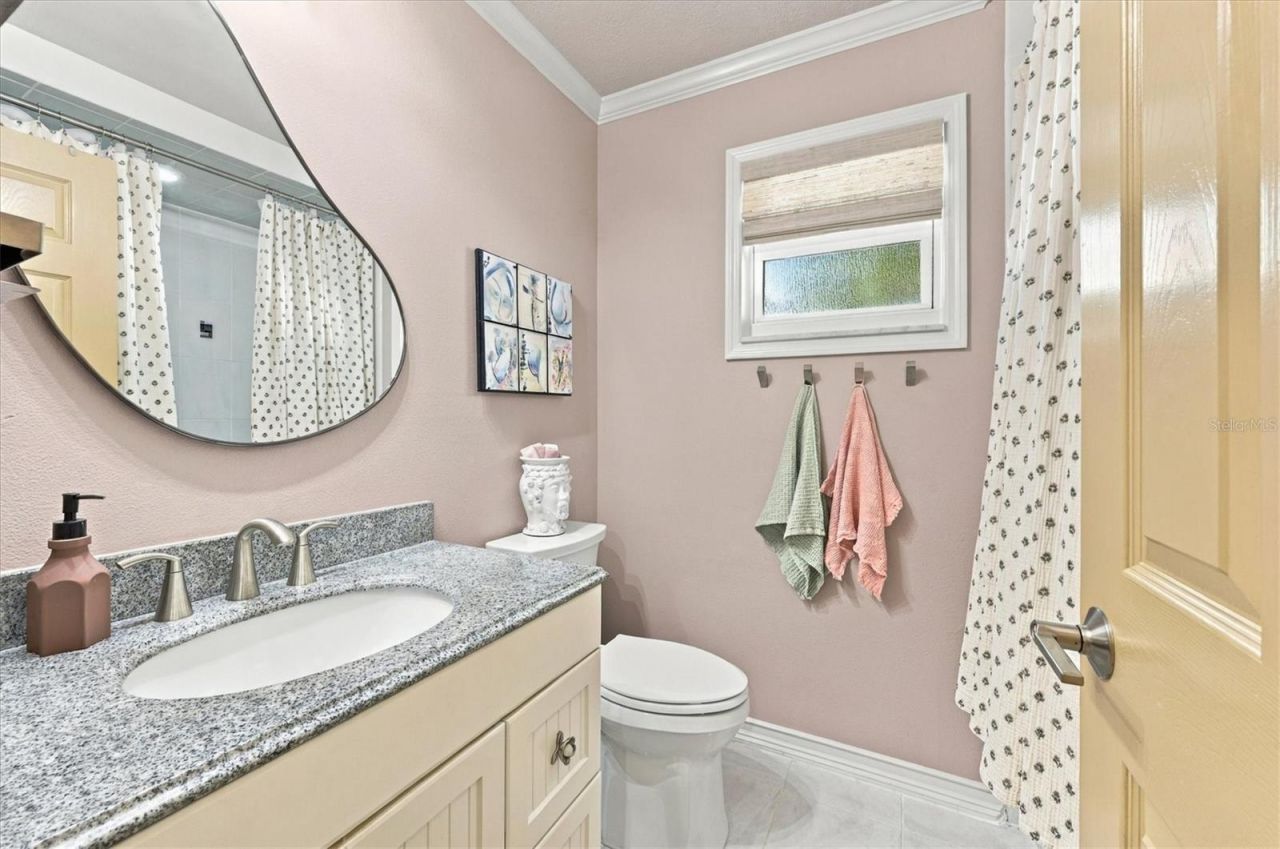 2557 Temple Street, Sarasota, FL 34239 Photo