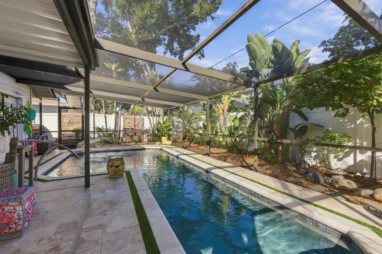 2557 Temple Street, Sarasota, FL 34239 Photo
