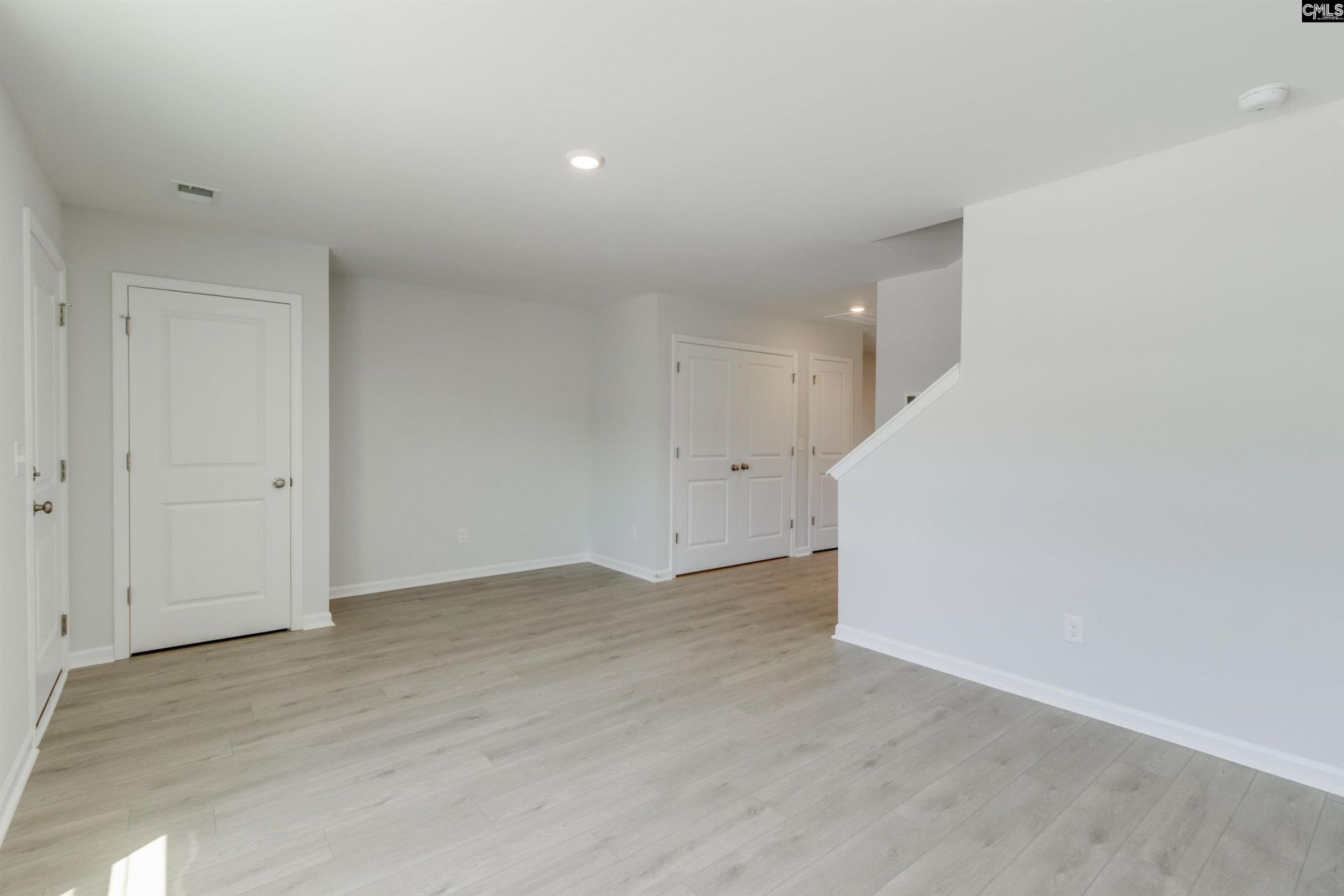 3061 Harborview Drive  Photo 5