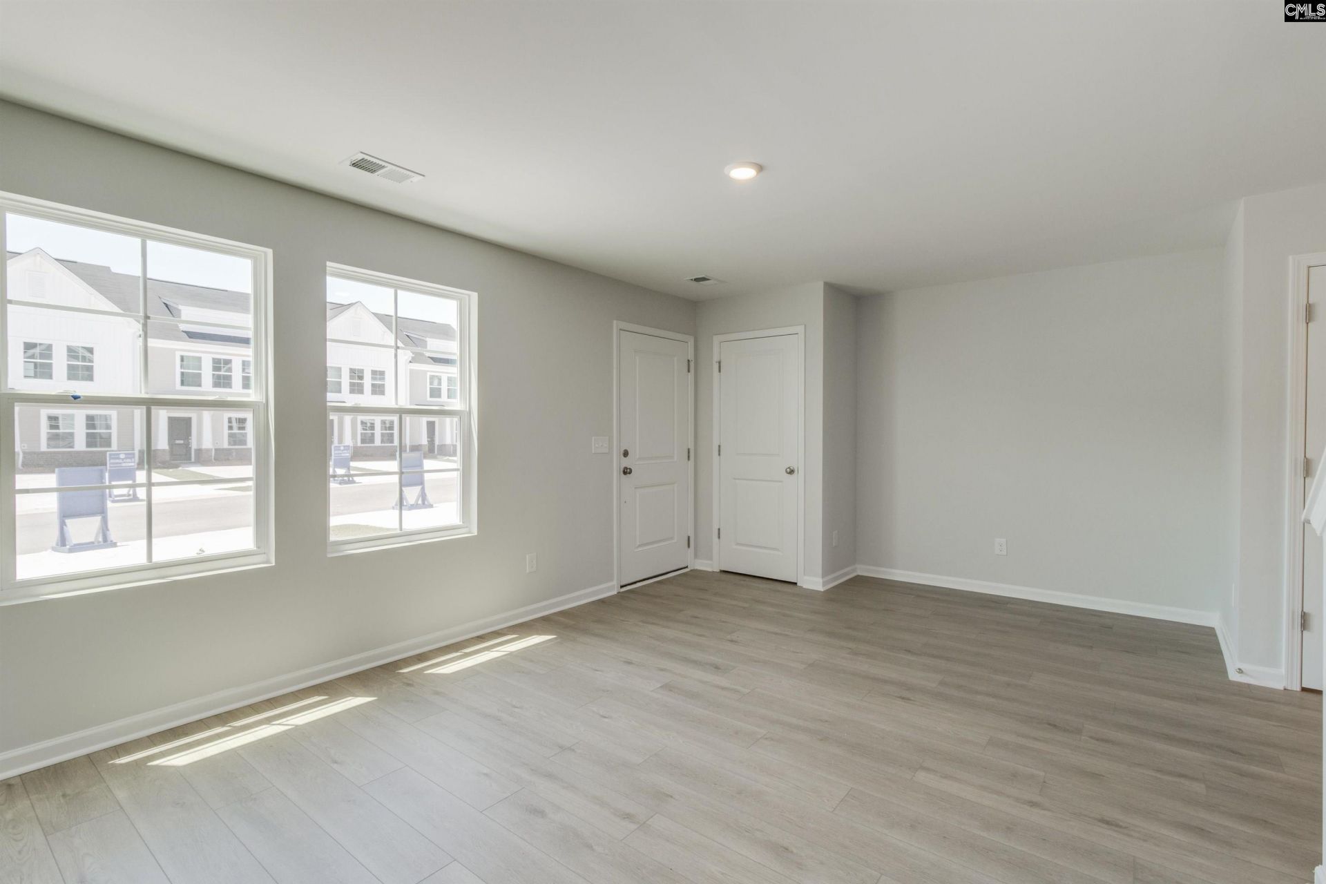 3061 Harborview Drive  Photo 6