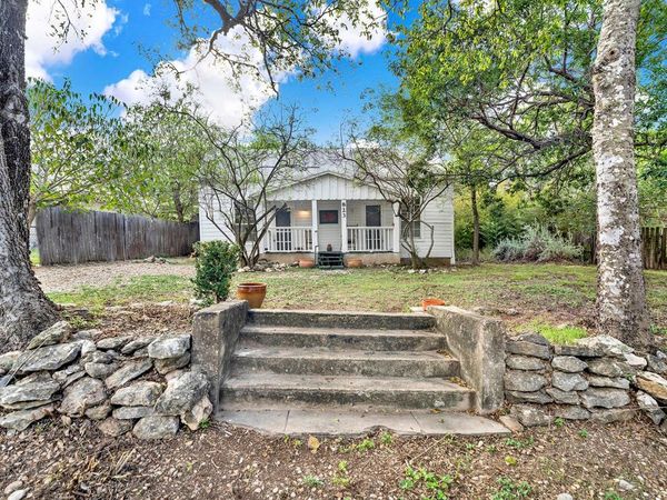 823 Midway ST , San Marcos, TX 78666
