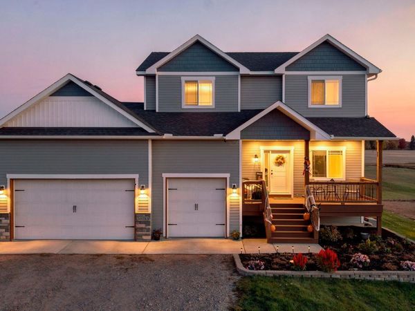 30783 Vickers Drive NE, Cambridge, MN 55008