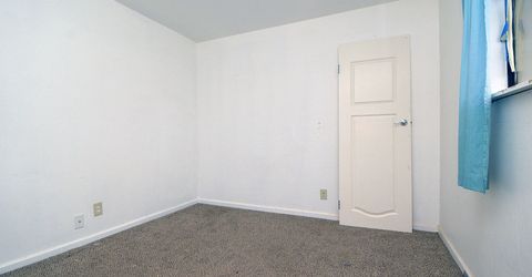 8700 Aquifer Way, Reno, NV 89506 Photo