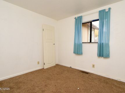 8700 Aquifer Way, Reno, NV 89506 Photo