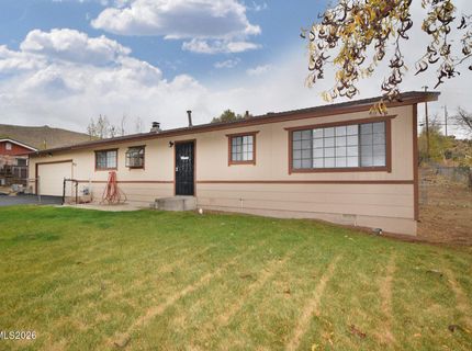 8700 Aquifer Way, Reno, NV 89506 Photo