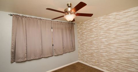8700 Aquifer Way, Reno, NV 89506 Photo