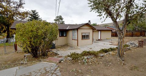 8700 Aquifer Way, Reno, NV 89506 Photo