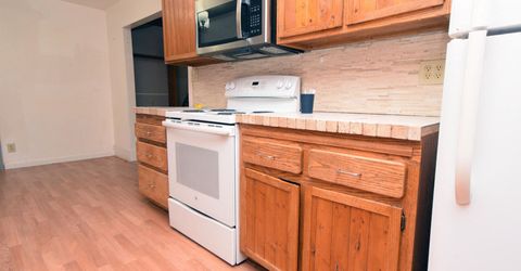 8700 Aquifer Way, Reno, NV 89506 Photo