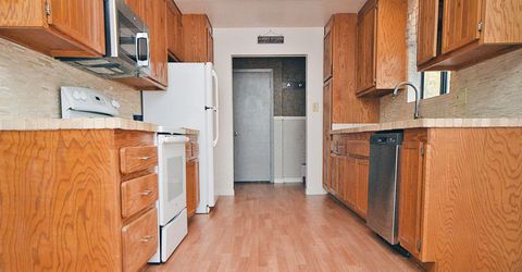 8700 Aquifer Way, Reno, NV 89506 Photo