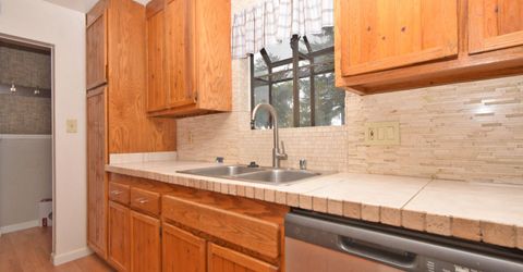 8700 Aquifer Way, Reno, NV 89506 Photo